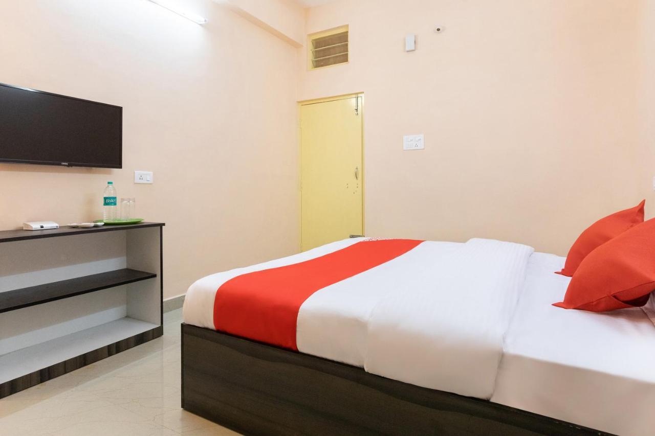Oyo 30592 7 Hill Residency Hotel